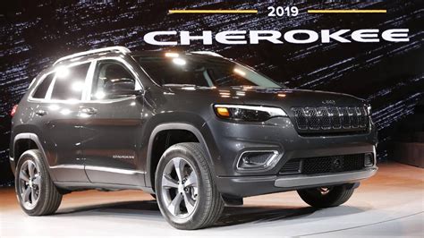 Jeep Unveils Revamped Cherokee Compact Suv To Compete In Hot Us