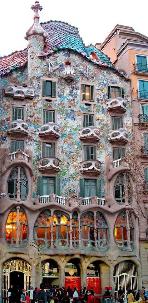 10 Remarkable Art Nouveau Buildings Mastered By Gaudí