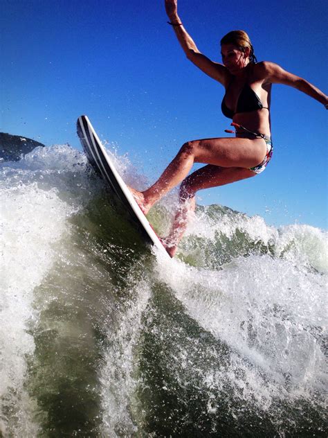Surfin Latx Wakesurfing Wakesurfing Girl Surfing