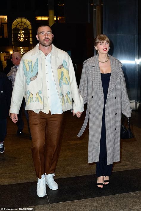 Taylor Swift Holds Hands With Travis Kelce During Date Night In Nyc