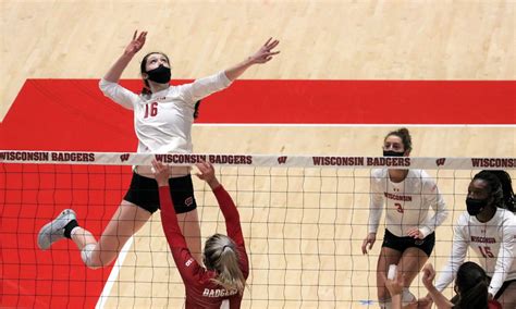 Wisconsin Volleyball Team Set To Play For First Time Since Late 2019