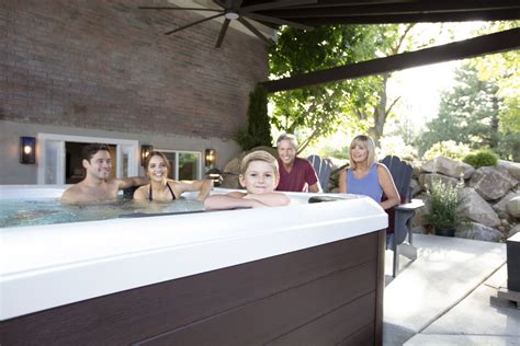 Bullfrog Spas Model R5l Limited Availability Hot Tubs And Swim Spas