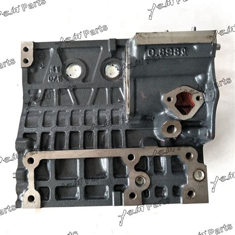 China Diesel Parts Cylinder Block For Kubota D902 Engine Photos