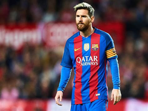 His two cousins later became professional footballers too. Lionel Messi Salary Per Minute