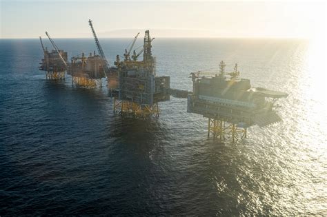 At North Sea Field A Scoreboard Tracks Norways Rising Oil Clout