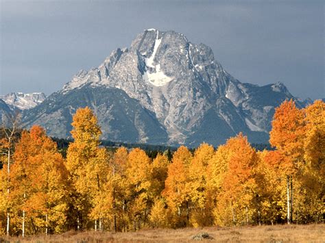 36 Fall Mountain Desktop Wallpaper On Wallpapersafari