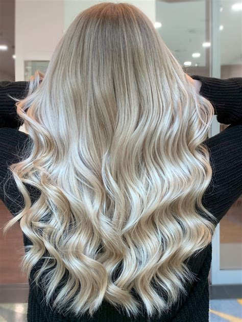 Haare Blond färben Haarfarben Experte Friseur in Berlin