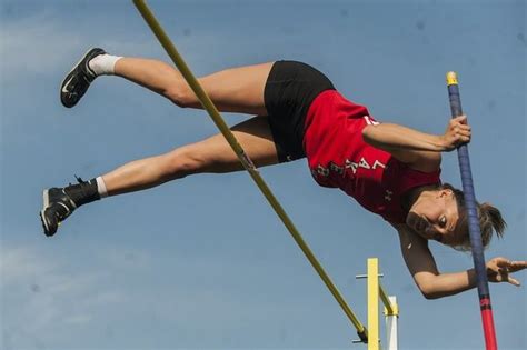 Player Profile Getting To Know Spring Lake Pole Vaulter Gabriella