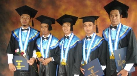83 Background Wisuda Hd Picture Myweb Riset