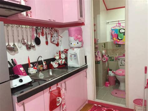 desain rumah  kitty tampilan merah muda  imut