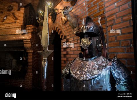 Medieval Warrior Soldier Metal Protective Wear Suit Of Knight Armour