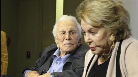 Actor Kirk Douglas Widow Anne Dies At 102 7news