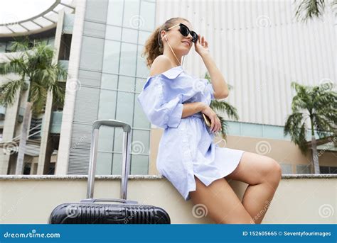 Female Traveler Waiting For Taxi Stock Image Image Of Modern Suitcase 152605665