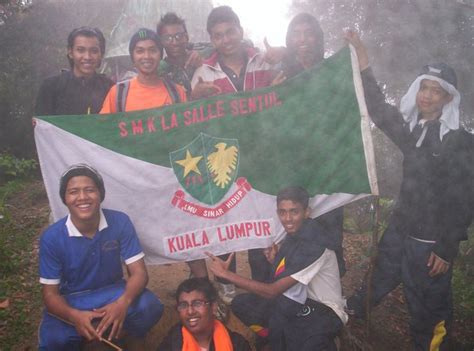 Sentul is a suburb located within the northern part of the city centre in kuala lumpur, malaysia, in the constituency of batu. SELAMAT DATANG KE SMK LA SALLE SENTUL, K.LUMPUR: Dari Unit ...