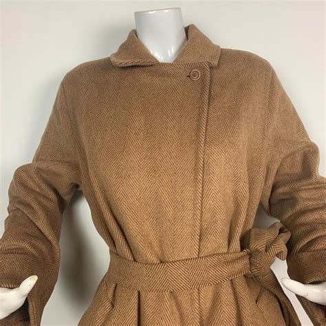 Shop cool personalized beige wool coats with unbelievable discounts. Beige Alpaca Wool Brown Herringbone Belted Coat Size 10 (M ...