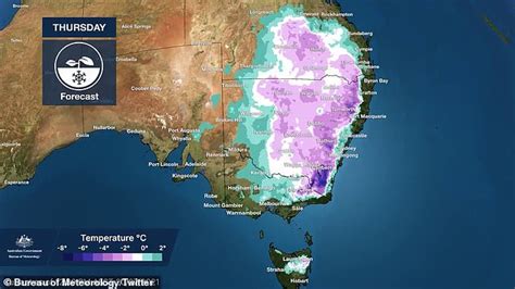 Snow Falls In Queensland As Australians Shiver Through Week Long Cold