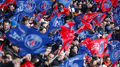 Les Supporters Du PSG Attaquent L UEFA Sur Le Fair Play Financier Les