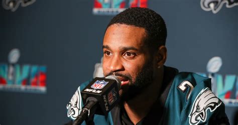 Eagles' Darius Slay Says He Nearly Left for Ravens Before Signing New