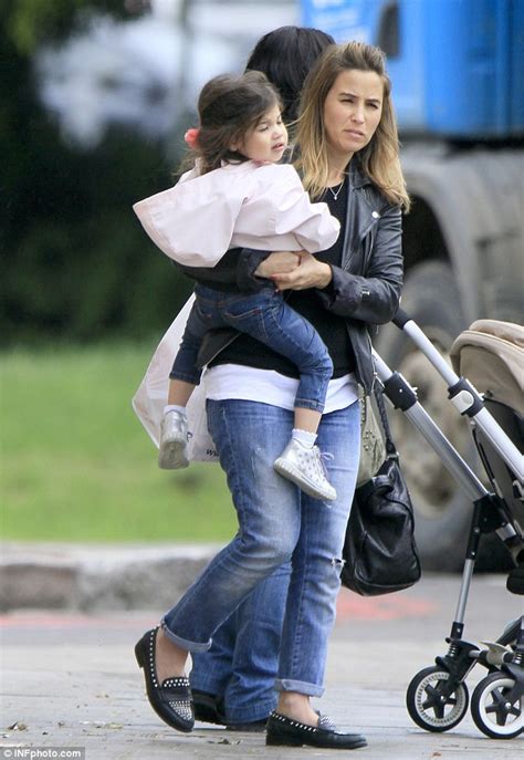 Katching My I Pregnant Rachel Stevens Steps Out With Daughter Amelie After Announcing She S