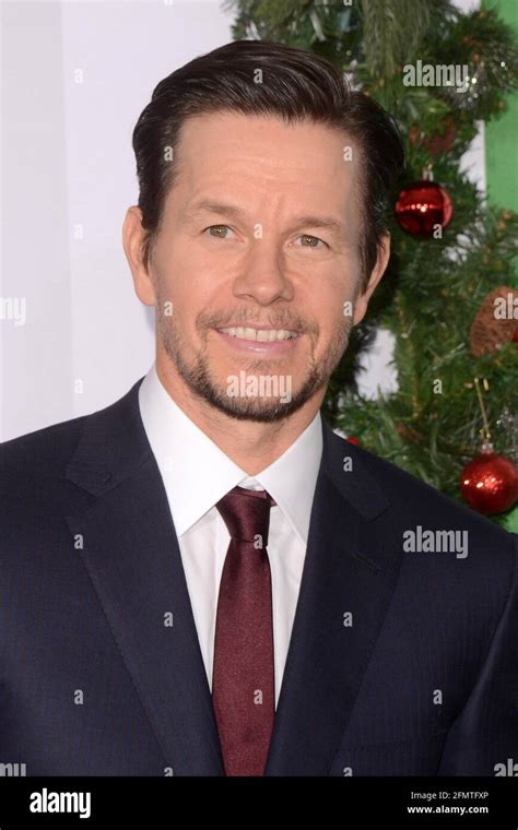 Los Angeles Nov 5 Mark Wahlberg At The Daddys Home 2 Los Angeles