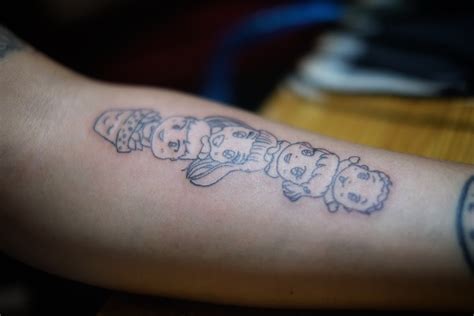 30 ide inspirasi tato imut di tangan bentuk gelang spice sumber. Gambar Tato Kecil Imut