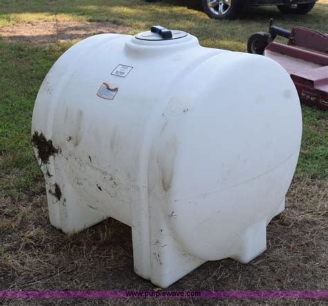 225 Gallon Poly Tank In Ellinwood Ks Item L5837 Sold Purple Wave