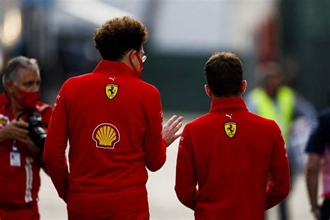 Ferrari опровергла слухи о размолвке Бинотто с Леклером
