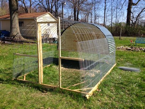 little country house: DIY Chicken Tractor #greenhouse #plants #garden #