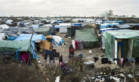 Calais Jungle Migrant Camp Migrants Refugees France Eviction Refugees French Police World