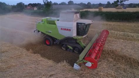 Harvest 2019 Claas Lexion Combine Cutting Winter Barley Youtube