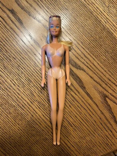 VINTAGE 1966 SUN Lovin Malibu Barbie Doll With Peek A Boo Tan Mattel