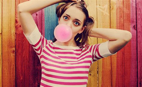 Diş çürümesi nasıl önlenir yemekten sonra sakız çiğneyin!