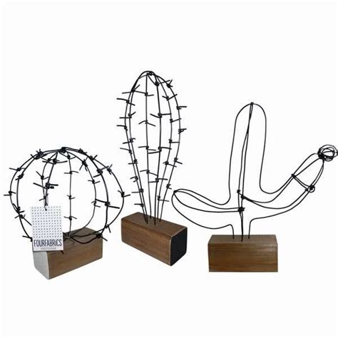 Thus, grotesque plants come into being. CACTUS IJZERDRAAD - BOL | Cactus, Creatief