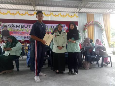 Surat pekeliling ikhtisas bil 3/78 guru besar harus mengutamakan guru terlatih untuk mengajar kelas peperiksaan. Penyampaian Sijil Kehadiran Penuh Ke Sekolah (Jan - Jun ...