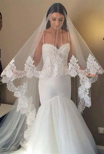 Beautiful Wedding Veil And Headpiece Ideas Lulibuzz Wedding Dresses