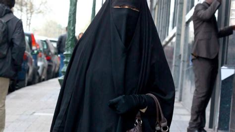 Entra En Vigor En Holanda La Prohibición Del Burka En Servicios Y Edificios Públicos