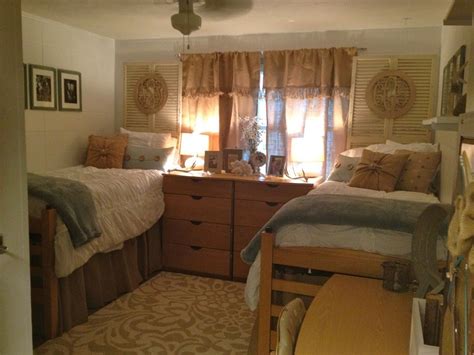 Romantic Style Dorm Room College Dorm Rooms Pinterest Dorm Dorm