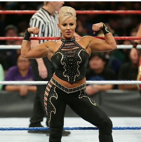 Inilah Peserta Gulat WWE Raw Wanita Tercantik Dan Terseksi Di Dunia Mana Yang Paling Cantik