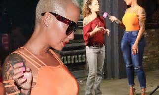 Amber Rose Films Talk Show Scenes Ahead Of Premiere Daily Mail Online