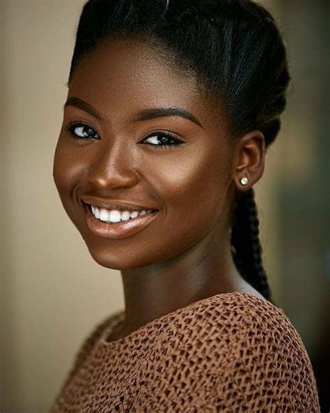 Pin By 🌻🌸 A H G 🌸🌻 On Melanated Beauties Dark Skin Beauty Beautiful