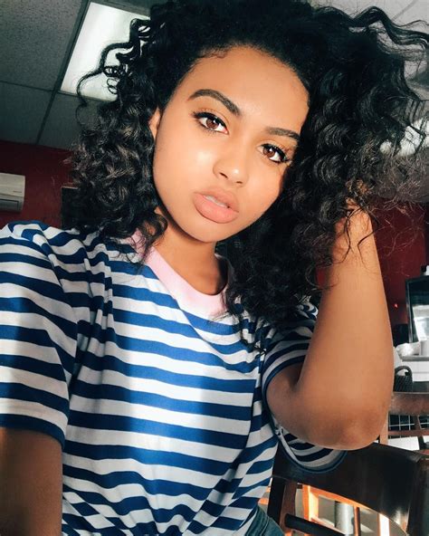Cute Light Skin Girls With Curly Hair On Instagram Hairstyle Arti