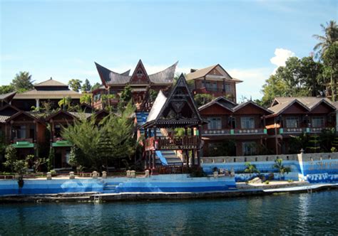 Samosir Villa Resort  penginapan di pinggir Danau Toba 