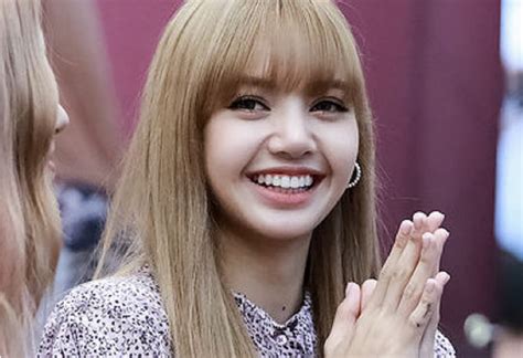 Blackpinks Lisa Finally Fulfills Promise To Change Hairstyle Show