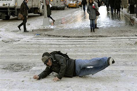 Pictures Of People Slipping On Ice Shame Of Us For Finding This Funny