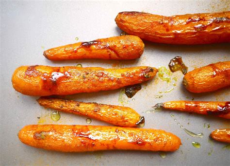 Maple Glazed Turmeric Carrots Paleo GF