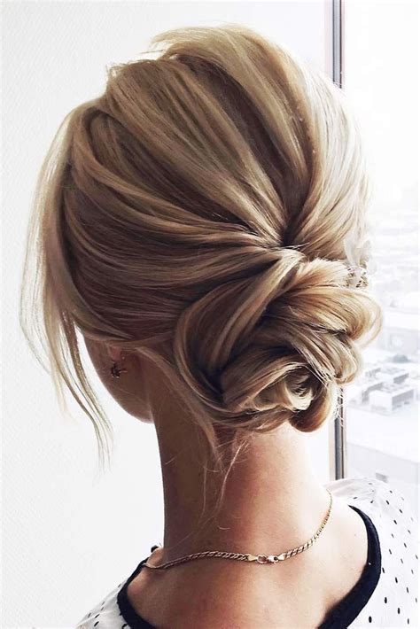 Fantastic Chignon Hairstyles For Feminine And Stylish