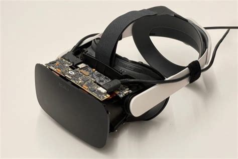 Meta Vr Prototypes Aim To Make Vr Indistinguishable From Reality