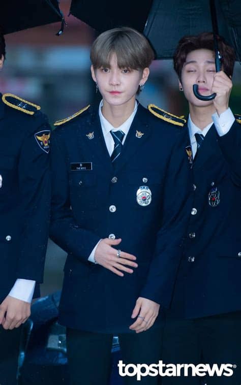 잼있는 연예전문 종합 채널 krvba tv. HD포토 더보이즈(THE BOYZ) 활, '매일 매일이 리즈' (뮤직뱅크 ...