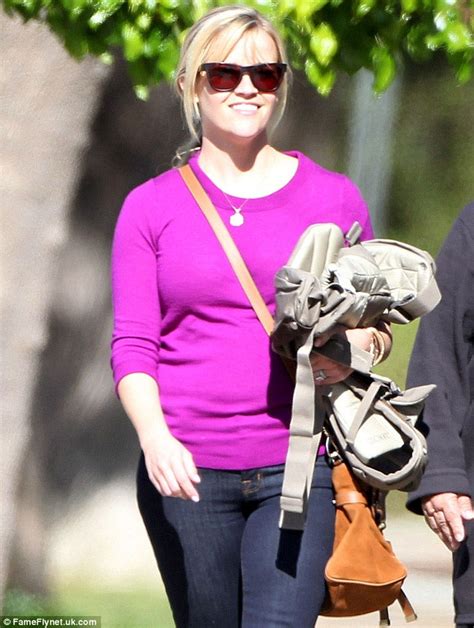 Spot The Difference Reese Witherspoon Steps Out With Lookalike Daughter Ava And Baby Son