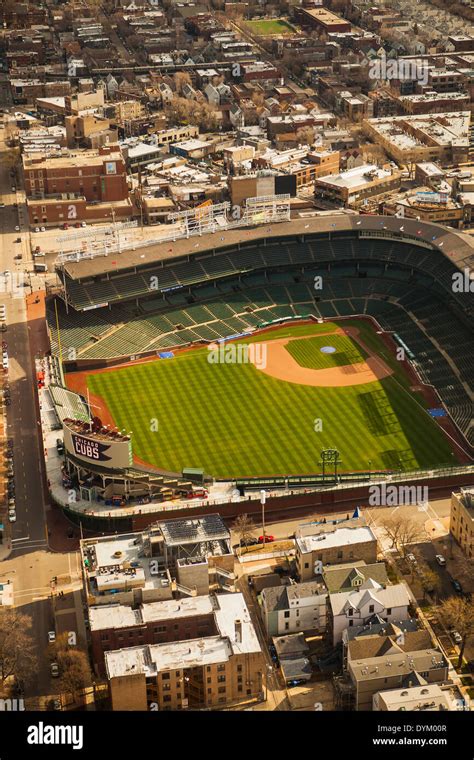 Wrigley Field Hi Res Stock Photography And Images Alamy